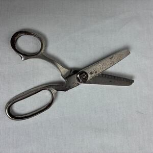 Vintage Bonzer Inc Germany Pinking Shears All Metal Sewing Scissors 7.5 Inch